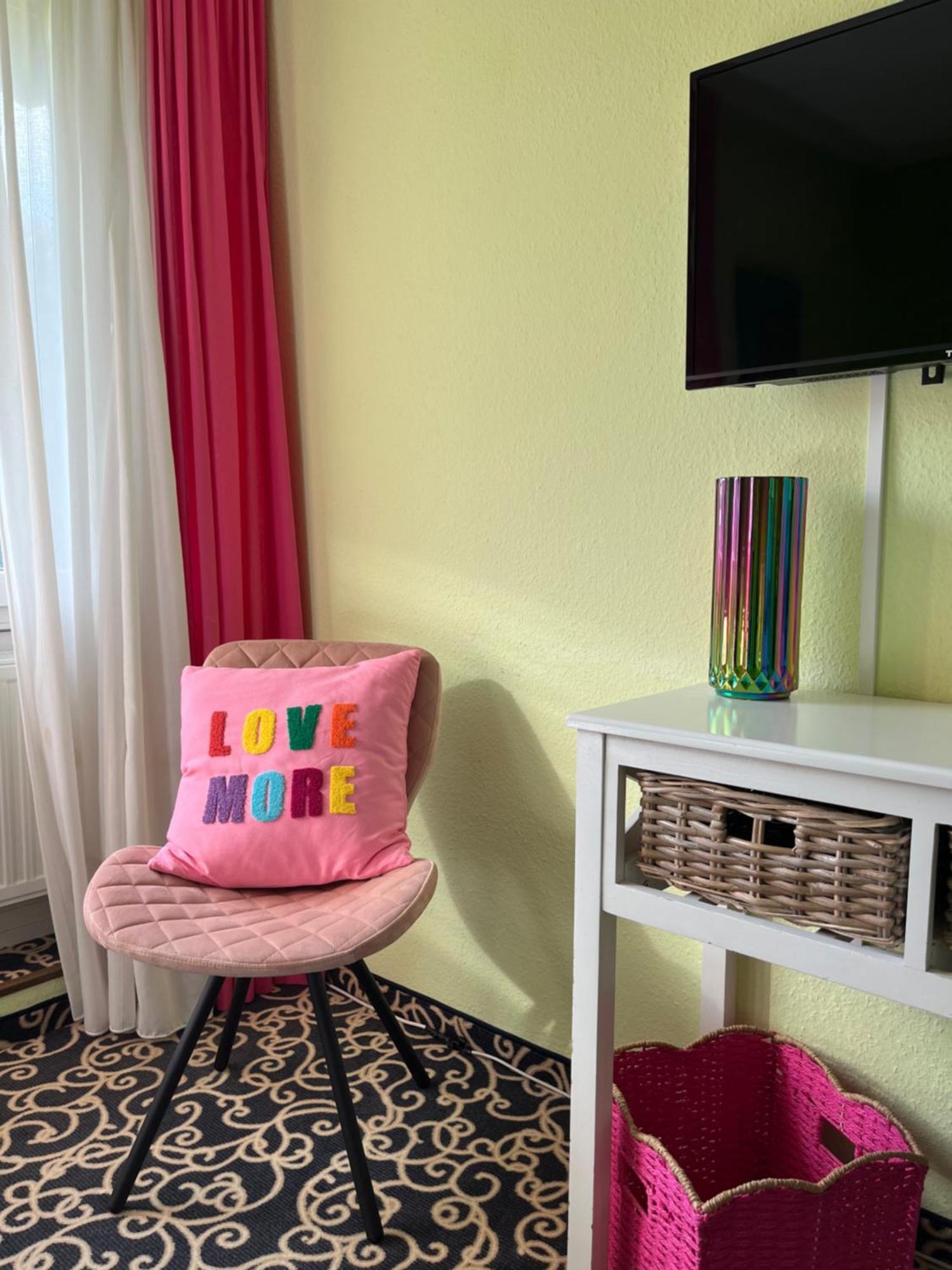 לייר Hotel Waldkur מראה חיצוני תמונה