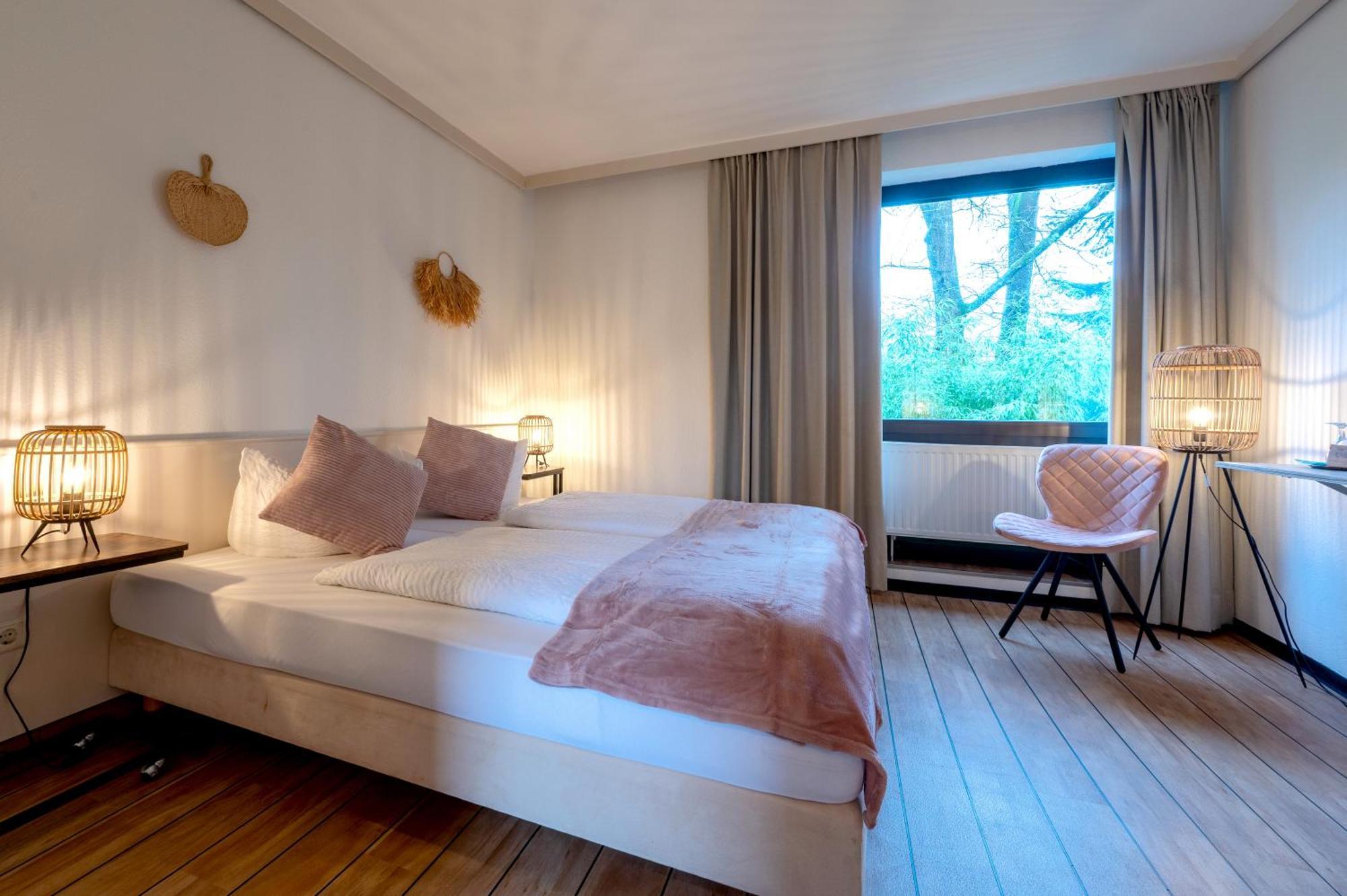 לייר Hotel Waldkur מראה חיצוני תמונה