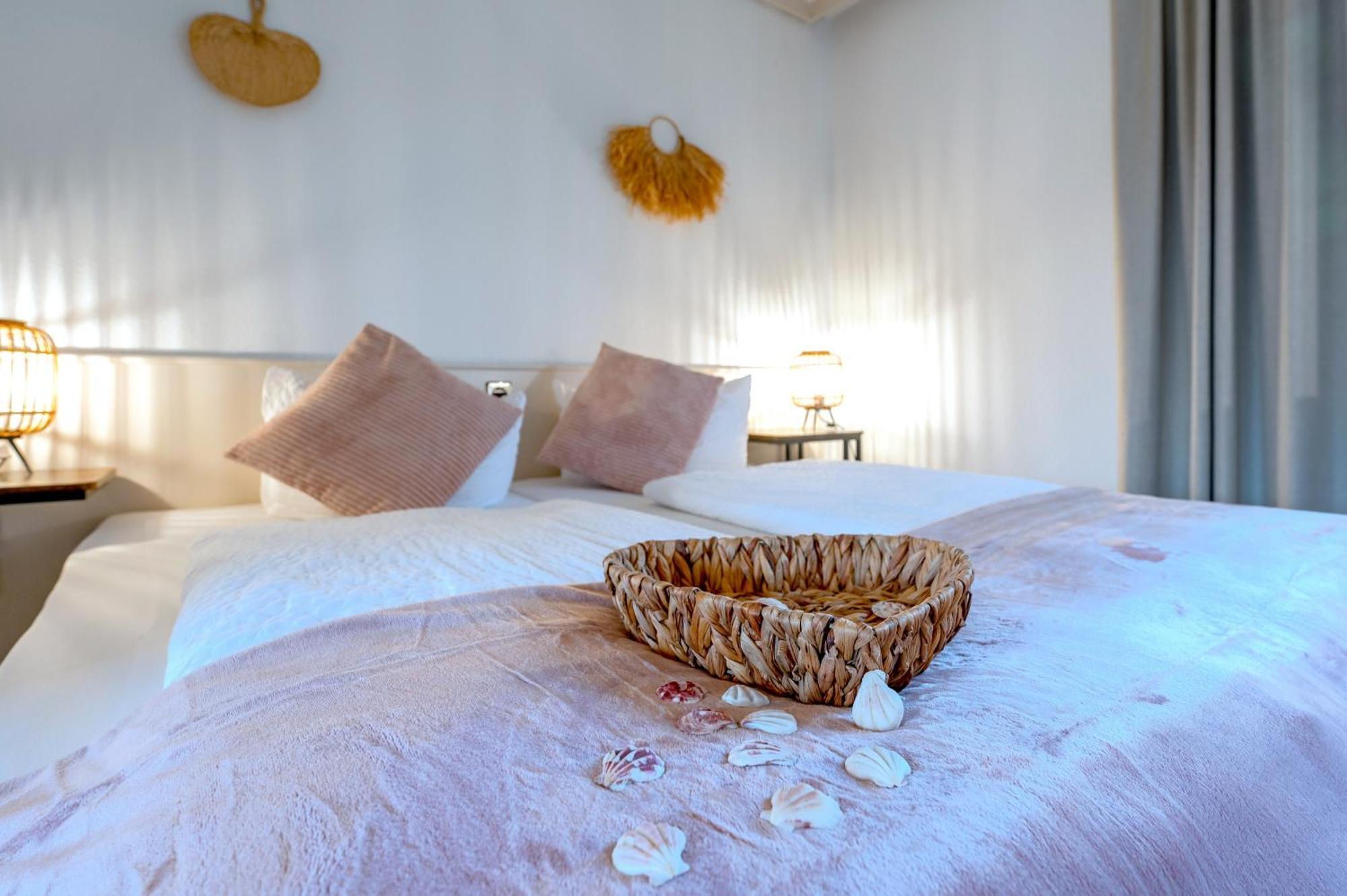 לייר Hotel Waldkur מראה חיצוני תמונה