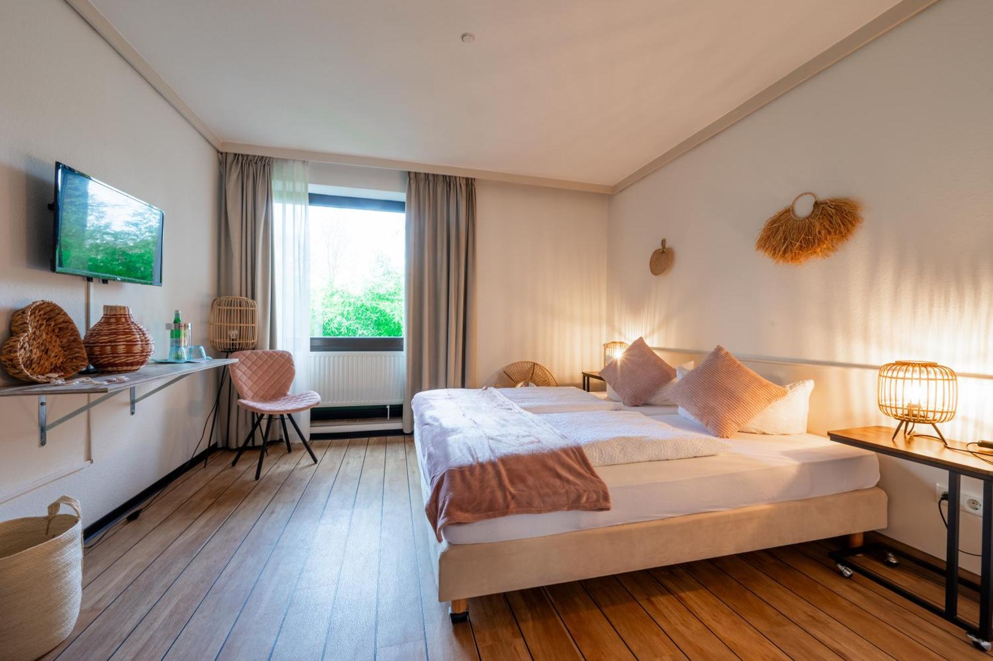 לייר Hotel Waldkur מראה חיצוני תמונה