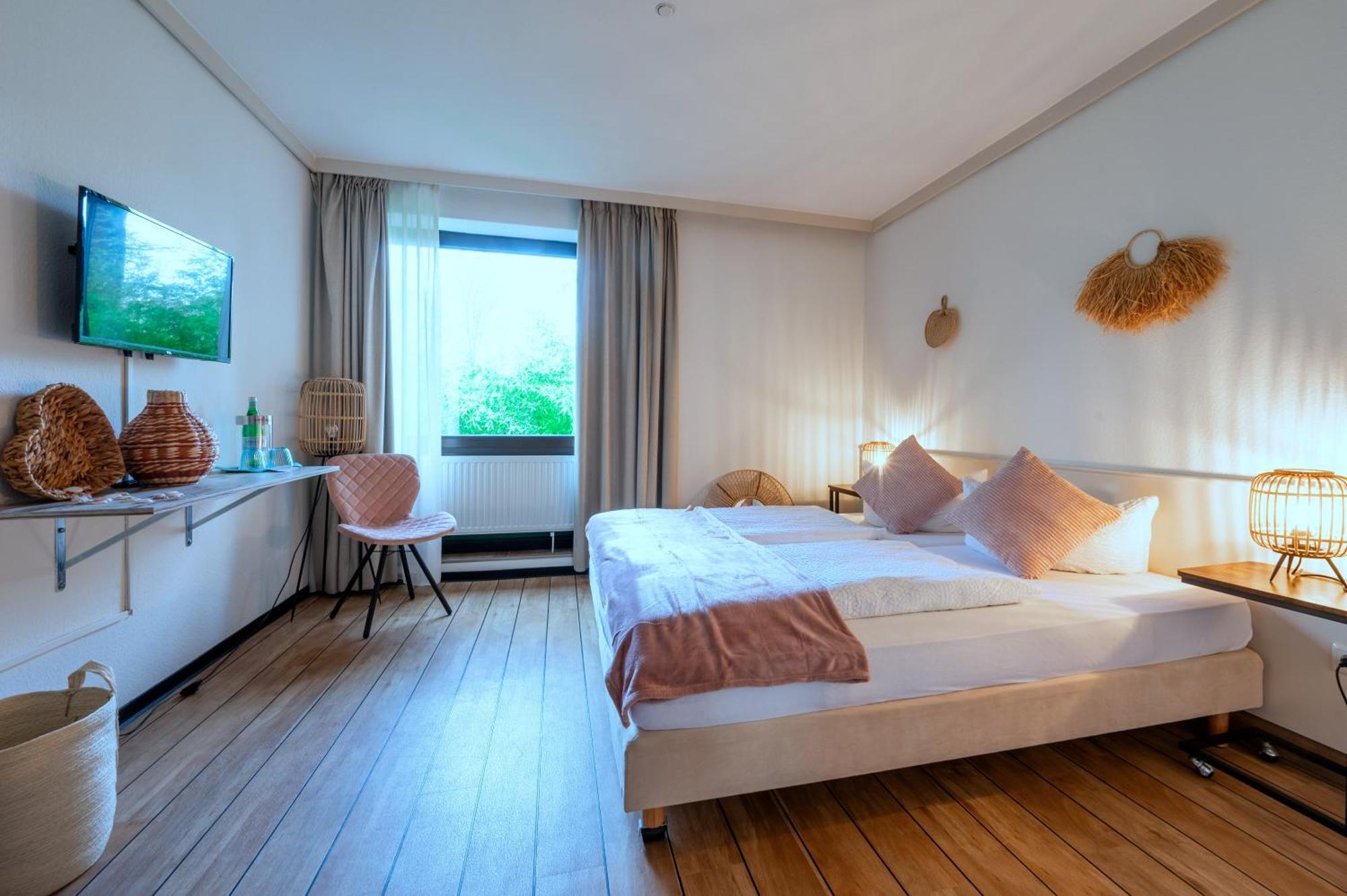 לייר Hotel Waldkur מראה חיצוני תמונה