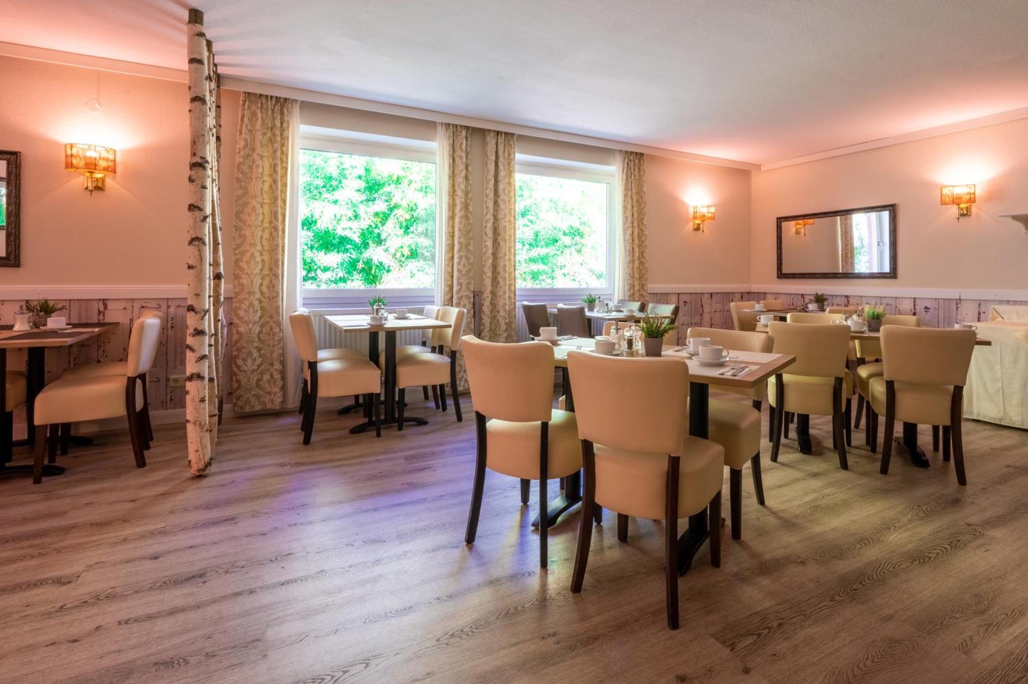 לייר Hotel Waldkur מראה חיצוני תמונה